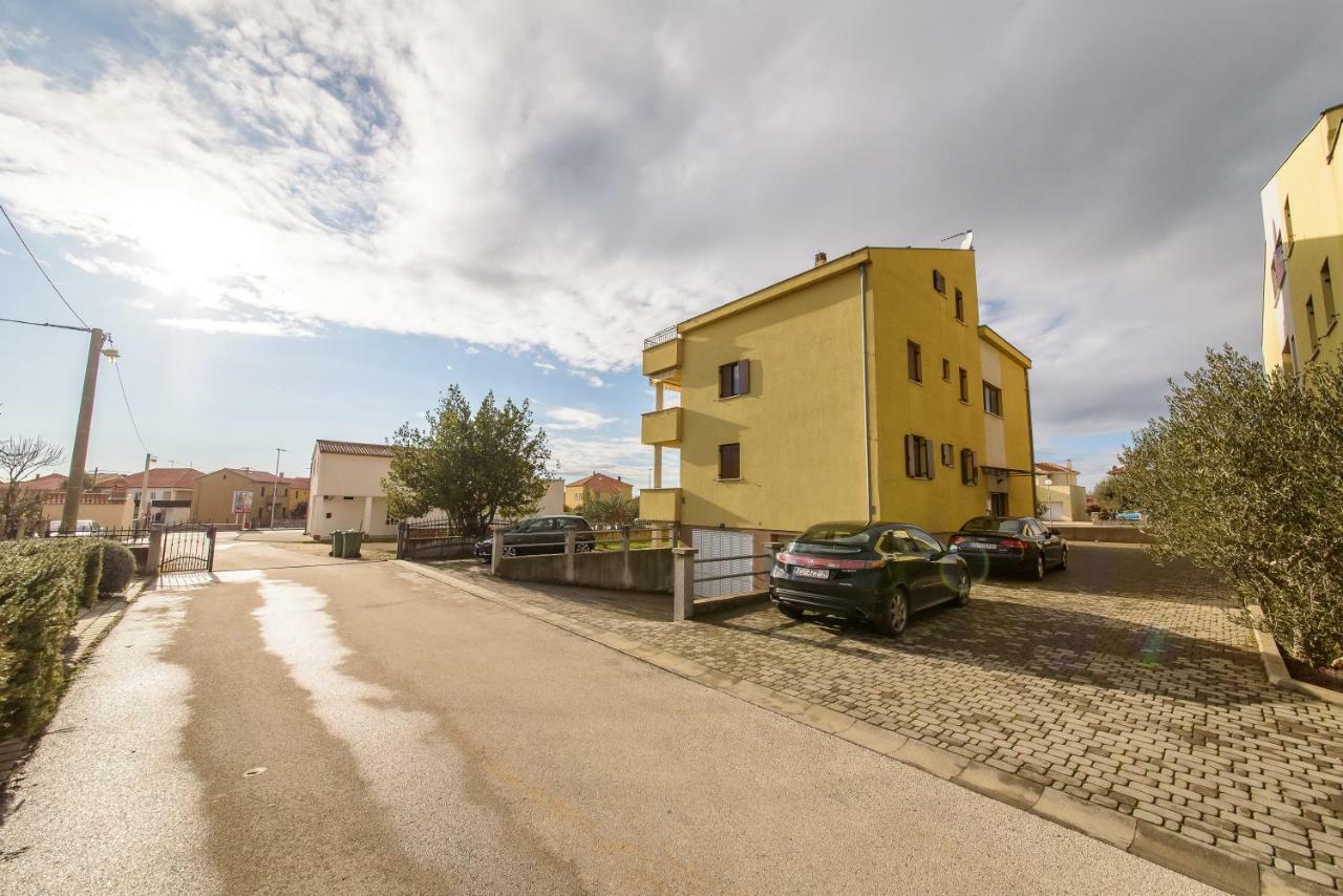 Apartament Happy